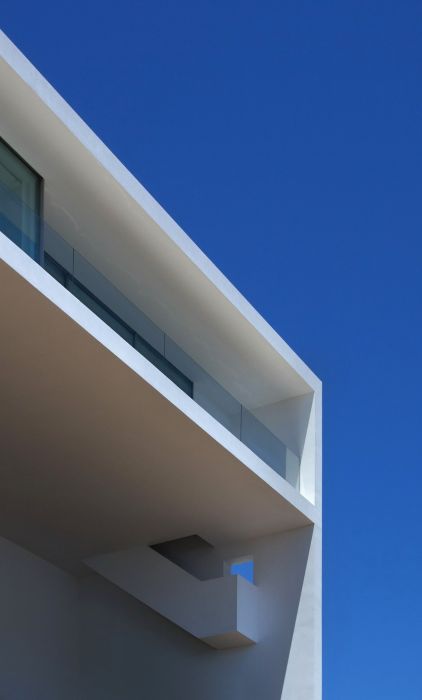 House on the Cliff by Fran Silvestre Arquitectos studio, Calpe, Alicante, Spain