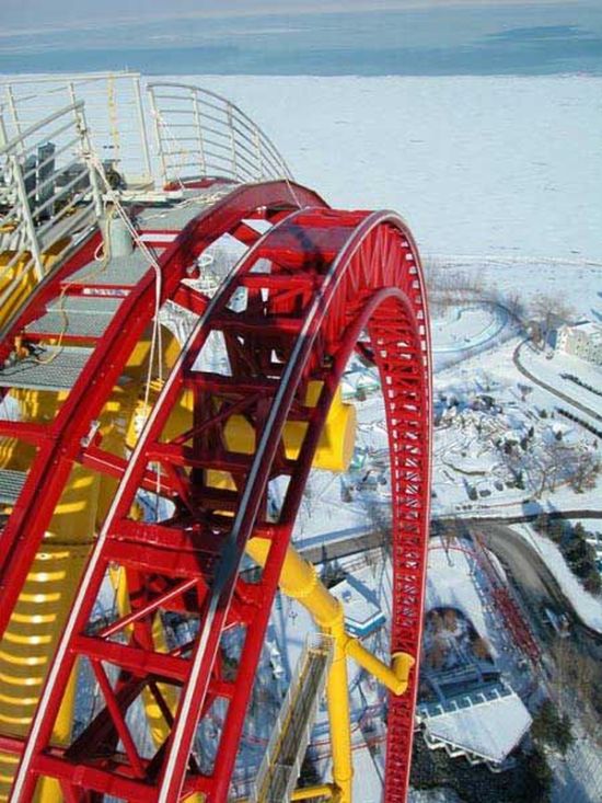 Top Thrill Dragster roller coaster, Cedar Point, Sandusky, Ohio, United States