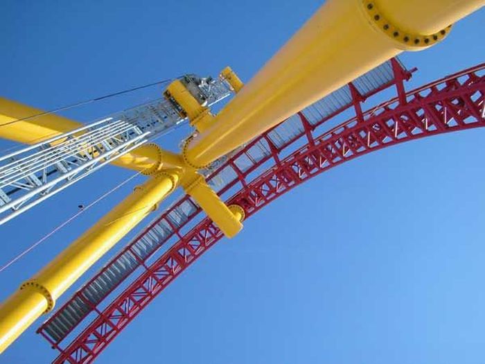 Top Thrill Dragster roller coaster, Cedar Point, Sandusky, Ohio, United States