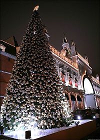 Architecture & Design: Christmas tree, Moscow, Russia