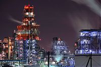 Architecture & Design: Factory plant in the night, Japan