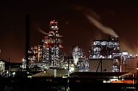 Architecture & Design: Factory plant in the night, Japan