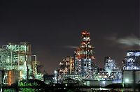 Architecture & Design: Factory plant in the night, Japan