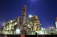 Architecture & Design: Factory plant in the night, Japan