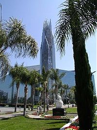 Architecture & Design: The Crystal Cathedral