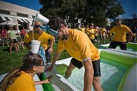 TopRq.com search results: apple office & team building