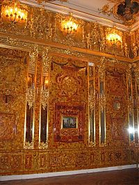 Architecture & Design: Amber Room by master Gottfried Tussauds