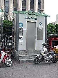 Architecture & Design: public toilets in different countries