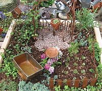 Architecture & Design: tiny garden