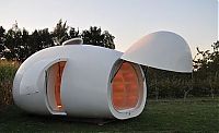 Architecture & Design: Mobile egg office