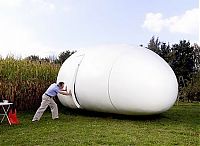 Architecture & Design: Mobile egg office