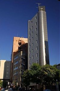 TopRq.com search results: Thinnest buildings in Japan