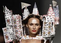 Architecture & Design: shocking fashion