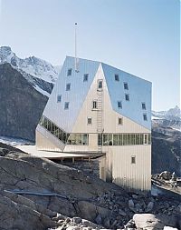 Architecture & Design: house on the top of the mountain
