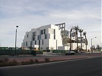 Architecture & Design: Lou Ruvo Center for Brain Health, Las Vegas, Nevada