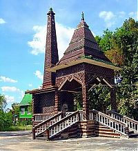 TopRq.com search results: Temple built out of beer bottles, Thailand