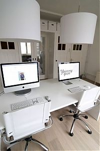 Architecture & Design: clean minimal workspace