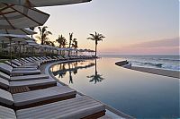 Architecture & Design: infinity edge pool design
