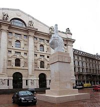 Architecture & Design: Middle finger by Maurizio Cattelan, Milan, Italy