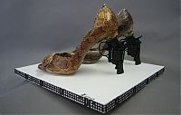 Architecture & Design: unusual gun shoes