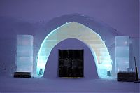 Architecture & Design: tron legacy ice hotel
