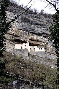 Architecture & Design: The Hermitage of San Colombano, Italy