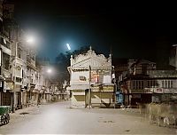 Architecture & Design: Ahmedabad, no life last night by Frédéric Delangle