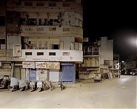 Architecture & Design: Ahmedabad, no life last night by Frédéric Delangle