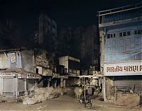 Architecture & Design: Ahmedabad, no life last night by Frédéric Delangle