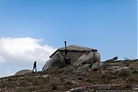 Architecture & Design: Real life Flintstones house lures tourists, Portugal