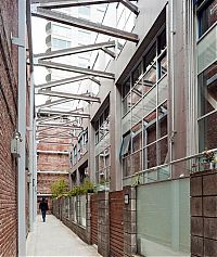 Architecture & Design: apartment inside the old warehouse