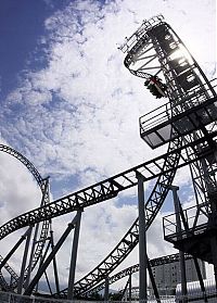 Architecture & Design: Takabisha roller coaster, Fujiyoshida, Yamanashi, Japan