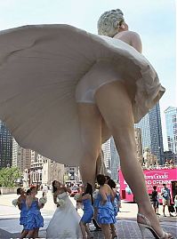 TopRq.com search results: Marilyn Monroe sculpture, Chicago, United States