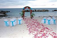 Architecture & Design: beach wedding decoration