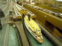 Architecture & Design: railway modelling