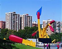 Architecture & Design: Giant World replicas by Claes Oldenburg