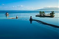 Architecture & Design: infinity edge pool design