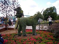 Architecture & Design: garden topiary plant art