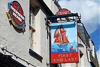 Architecture & Design: Pub signs, United Kingdom