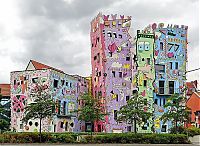 Architecture & Design: Happy Rizzi House by James Rizzi