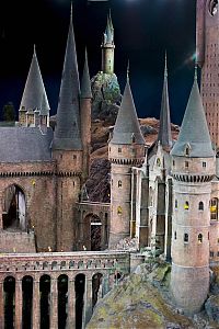Architecture & Design: hogwarts castle