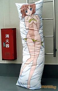 Architecture & Design: dakimakura, japanese love hugging pillows