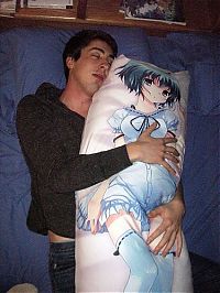 Architecture & Design: dakimakura, japanese love hugging pillows