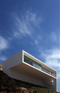 Architecture & Design: House on the Cliff by Fran Silvestre Arquitectos studio, Calpe, Alicante, Spain