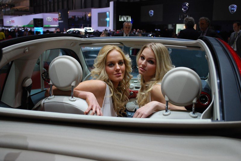 Girls from 2009 International Geneva Motor Show