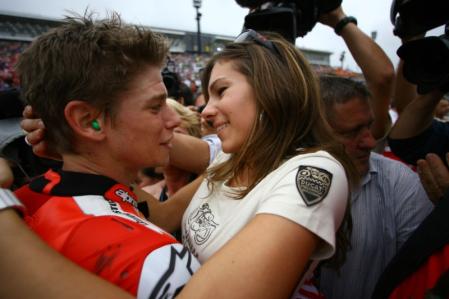 Casey and wife Adrianna Stoner celebrate, Japanese MotoGP 2007