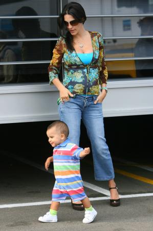 Connie Montoya Wife Of Juan Pablo Montoya With Her Son Silverstone 2006-06-11