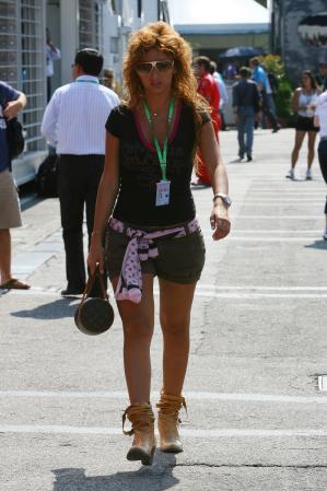 Girl In The Paddock Monza 2006-09-09