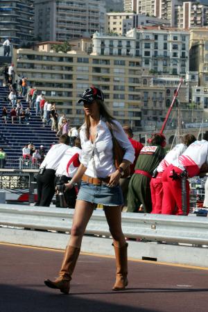 Girl In The Pitlane - Monaco 2006-05-25