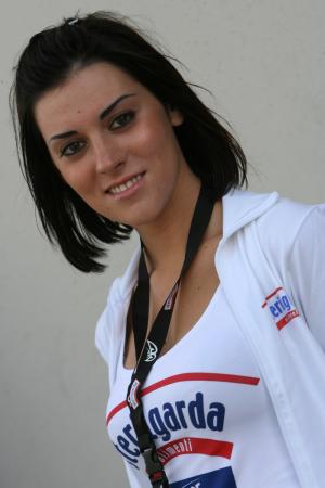 f1 grid girls